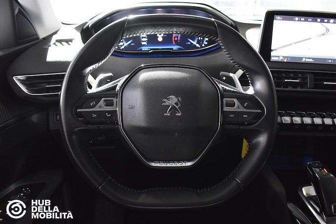 PEUGEOT 3008 BlueHDi 130 S&S EAT8 Business